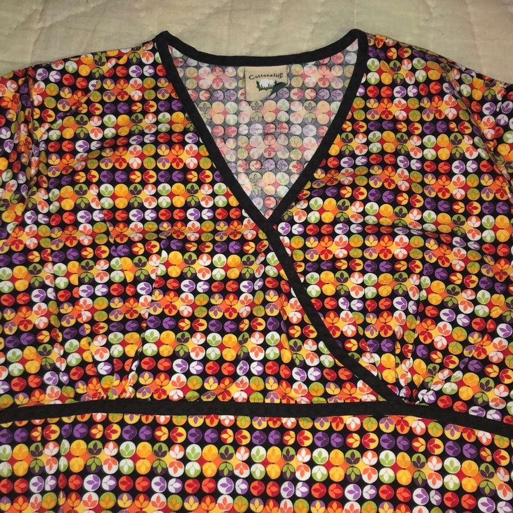 Cottonality orange patterned scrub top